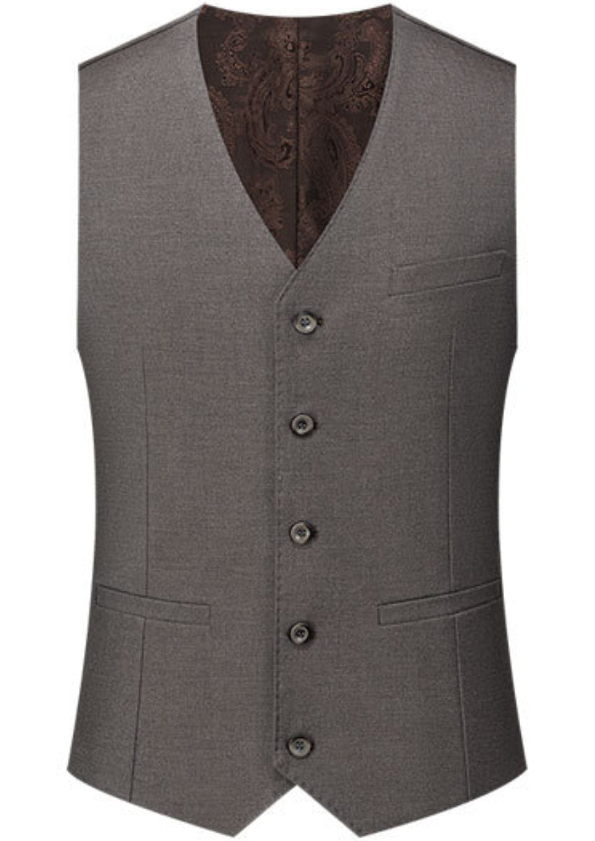 Men’s Peak Lapel 3-Piece Suit with Two Button Closure