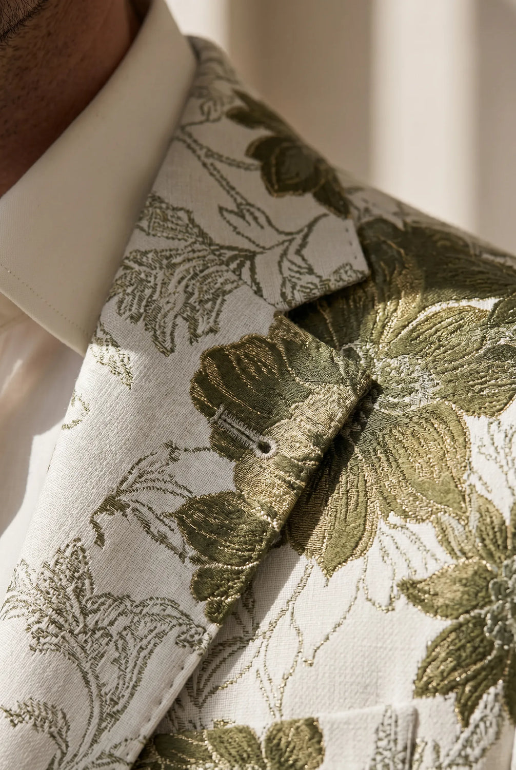Olive Riviera Serenity - Ivory & Olive Floral Resort Blazer